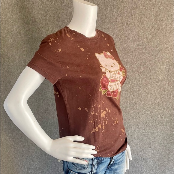 RARE Hello Kitty Distressed Rose Tattoo Ed Hardy Style Tee T-Shirt M - Picture 7 of 7
